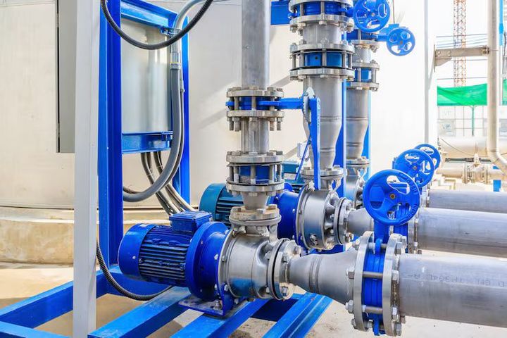 Industrial Pumps: Types, Applications & High-Performance Fluid Handling Solutions