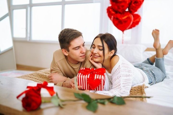 Valentine’s Day Explained: History, Traditions & How to Make the Day Truly Special